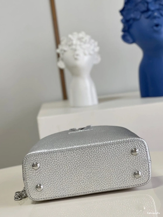 CAPUCINES MINI VUITTON LOUIS 0331